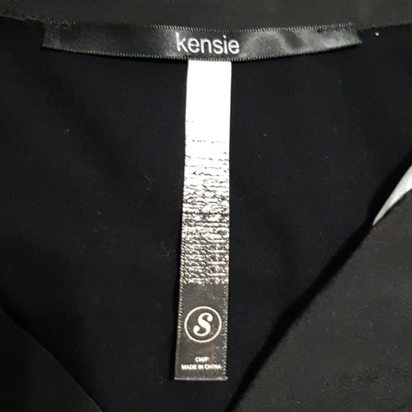 Kensie Black White Chevron 3/4 Sleeves Blouse - Picture 4 of 6